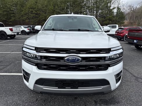 Used 2024 Ford Expedition Max Limited image 2