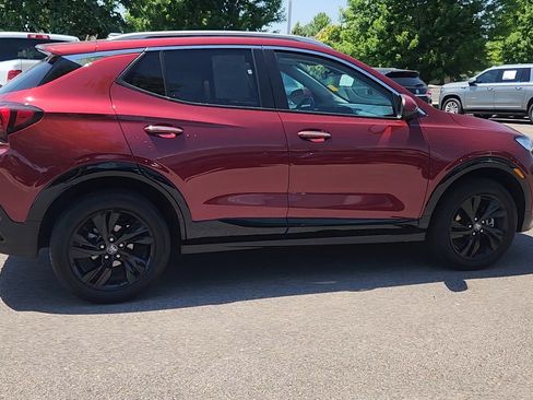 Used 2024 Buick Encore GX Sport Touring AWD/4WD image 9