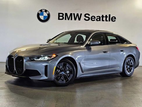 Used 2023 BMW i4 eDrive35 RWD image 1