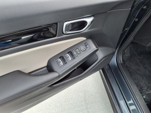 Used 2023 Honda Civic EX-L image 12