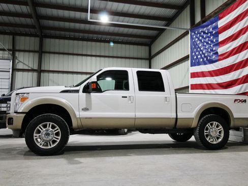 Used 2014 Ford F250 King Ranch image 5