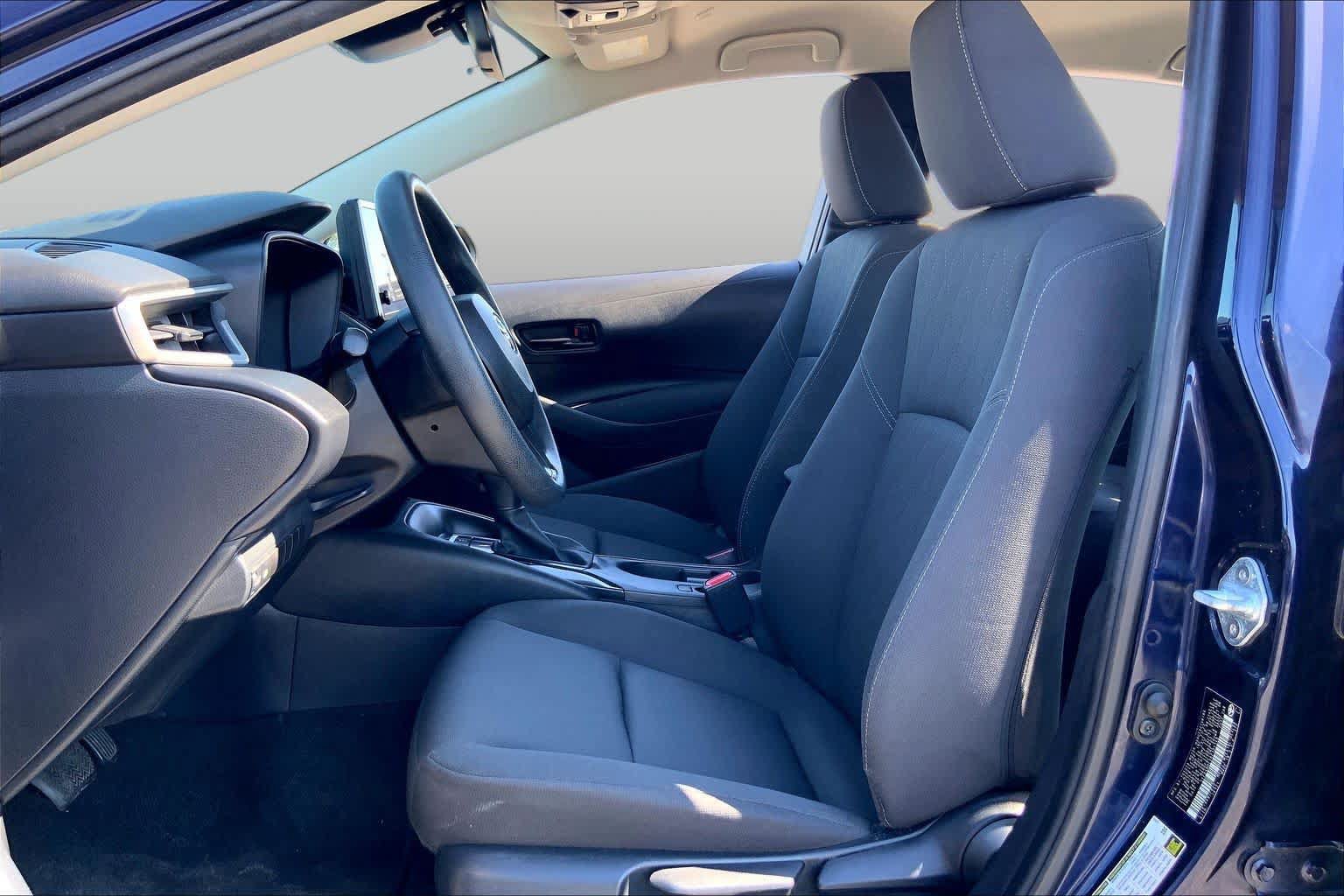 Used 2024 Toyota Corolla LE FWD image 8