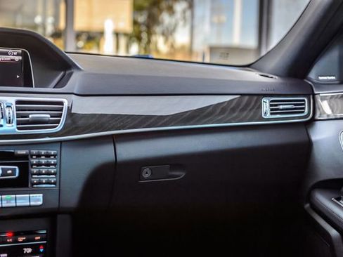 Used 2015 Mercedes-Benz E 350 Sedan image 35