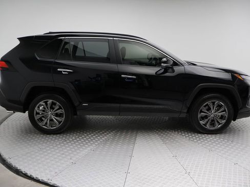 Used 2025 Toyota RAV4 Limited image 7
