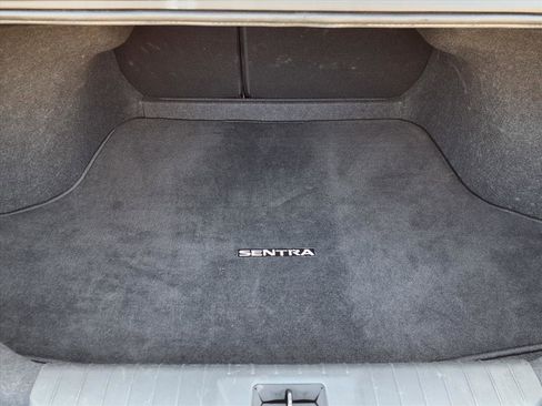 Used 2024 Nissan Sentra SV image 10