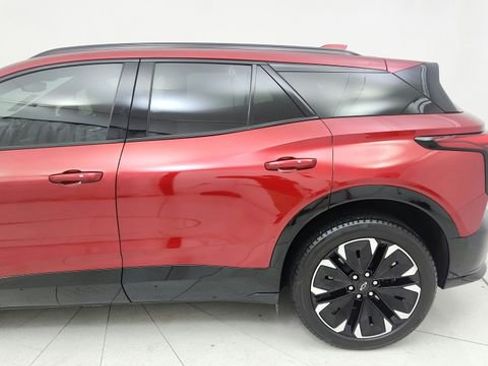 Used 2024 Chevrolet Blazer EV RS AWD/4WD image 11