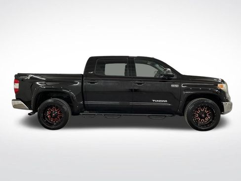 Used 2016 Toyota Tundra SR5 w/ SR5 Upgrade Package AWD/4WD image 28