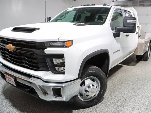 Used 2025 Chevrolet Silverado 3500 W/T w/ WT Convenience Package AWD/4WD image 29