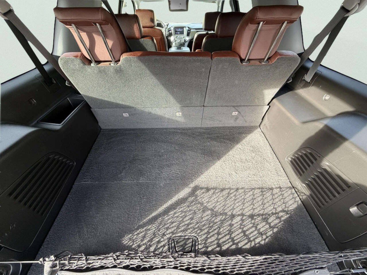 Used 2019 Chevrolet Suburban Premier w/ Premier Plus Edition AWD/4WD image 11