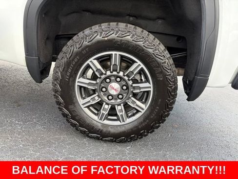 Used 2024 GMC Sierra 1500 AT4 w/ AT4 Preferred Package AWD/4WD image 10