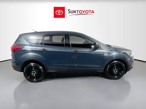 Used 2019 Ford Escape S image 2