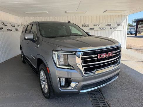 Used 2021 GMC Yukon XL SLT w/ SLT Premium Package RWD image 1