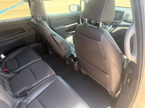 Used 2023 Honda Odyssey Elite image 32