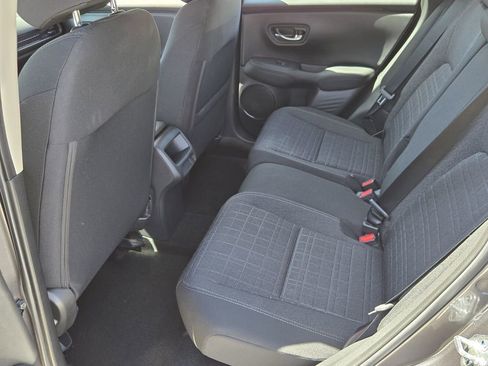 Used 2025 Honda HR-V LX image 11