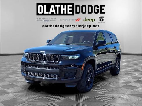 New 2025 Jeep Grand Cherokee L Altitude AWD/4WD image 1
