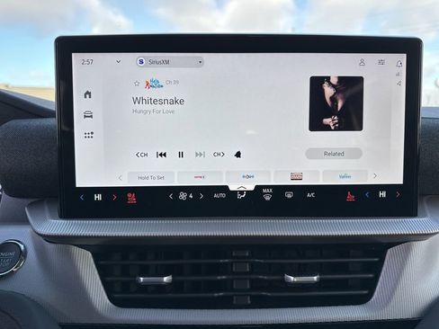 New 2026 Ford Explorer Active w/ Active Comfort Package image 36