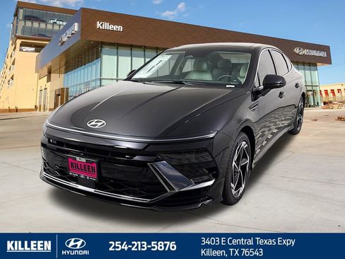 Used 2025 Hyundai Sonata SEL FWD image 4