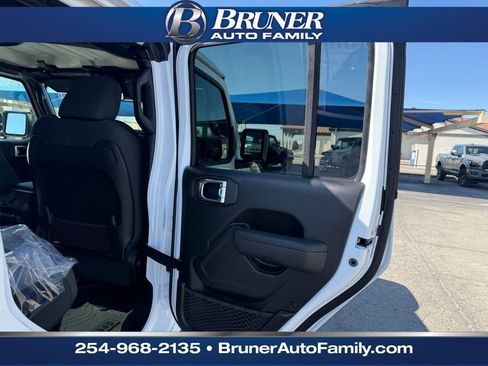 New 2026 Jeep Gladiator Rubicon image 15