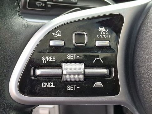 Used 2022 Mercedes-Benz GLS 450 4MATIC image 20