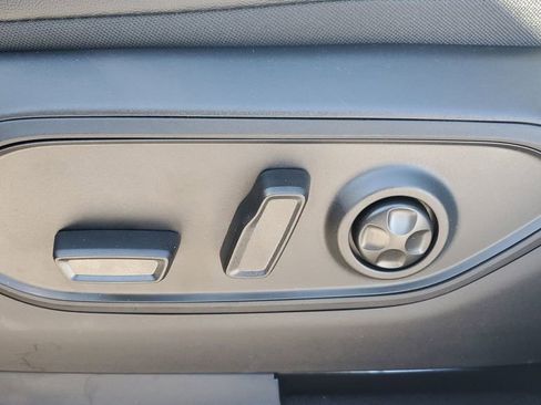 New 2025 Jeep Grand Cherokee Limited image 24