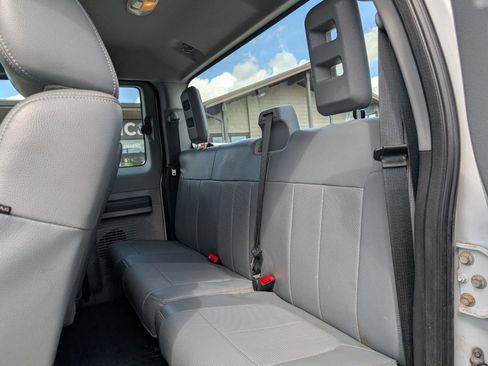 Used 2014 Ford F250 XL w/ Power Equipment Group AWD/4WD image 17
