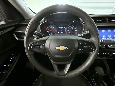 Certified 2023 Chevrolet TrailBlazer LT w/ Convenience Package FWD image 11