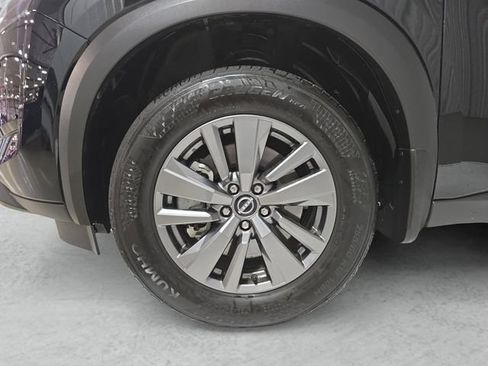 Used 2025 Nissan Pathfinder SV FWD image 23