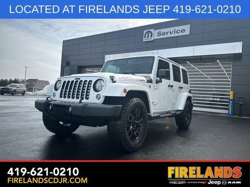 Used 2017 Jeep Wrangler Unlimited Sahara image 4