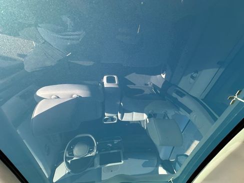 Used 2024 Hyundai Ioniq 5 Limited image 16