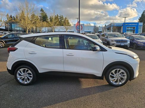 New 2027 Chevrolet Bolt LT image 4