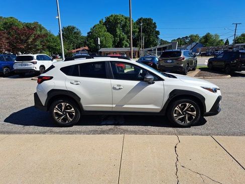 Used 2024 Subaru Crosstrek 2.0i Premium AWD/4WD image 7