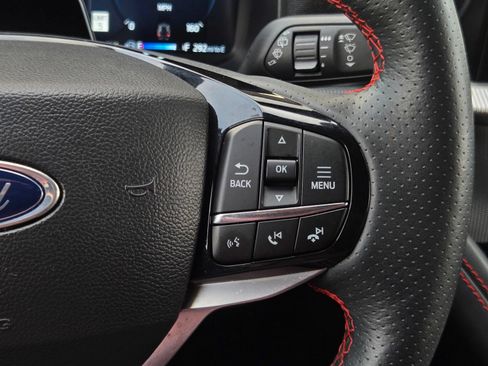 Used 2025 Ford Explorer ST-Line AWD/4WD image 19