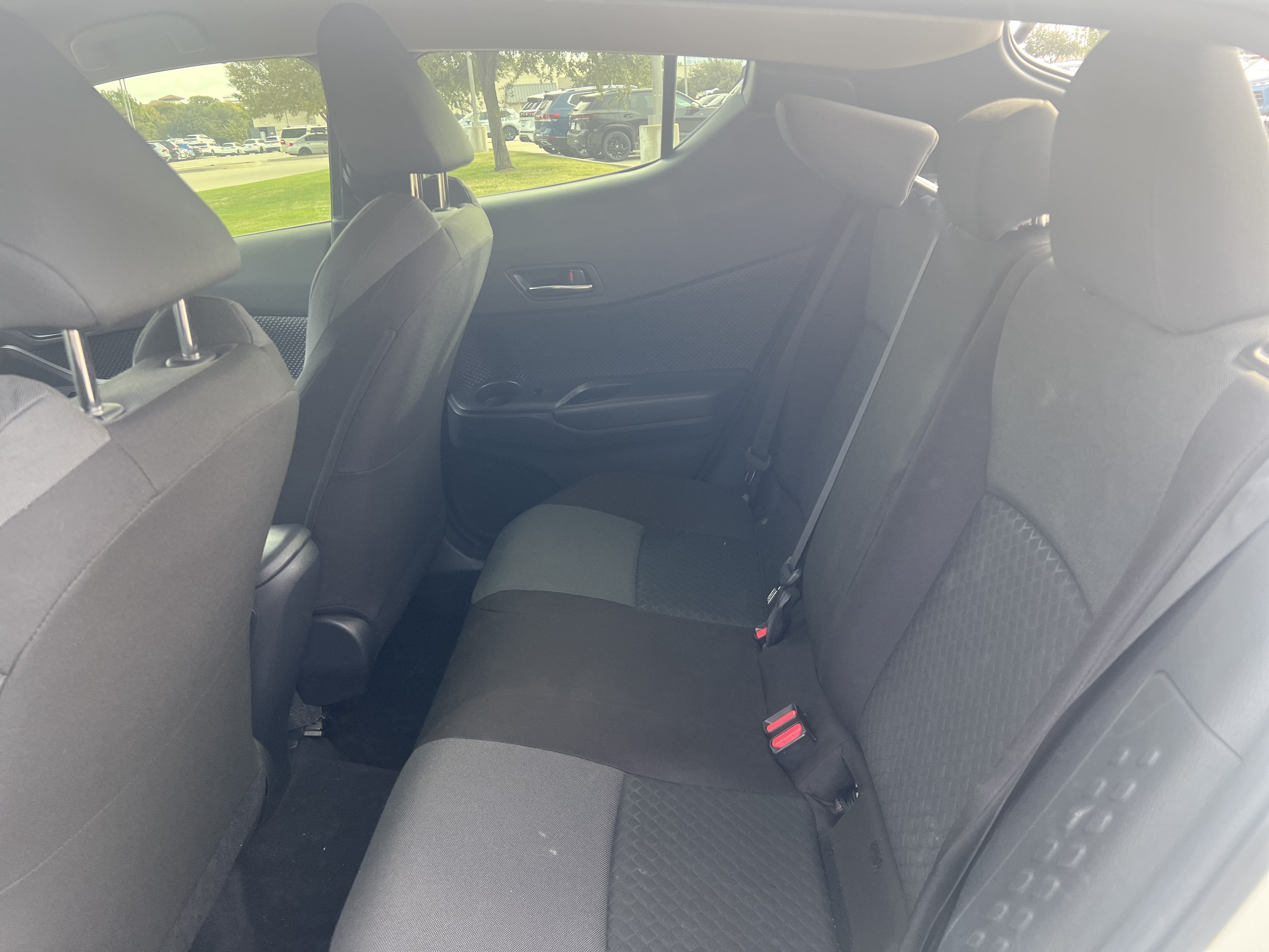 Used 2020 Toyota C-HR LE FWD image 26