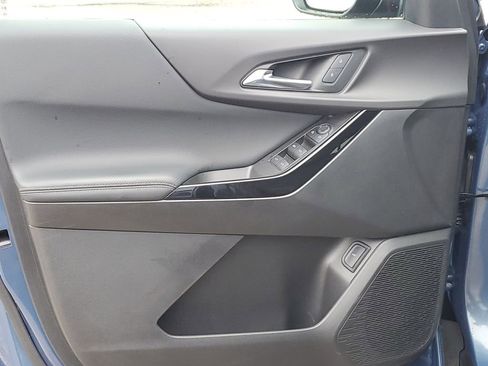 Used 2025 Chevrolet Equinox LT w/ Convenience Package II image 24