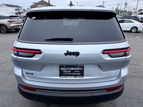 New 2026 Jeep Grand Cherokee L Limited AWD/4WD image 6