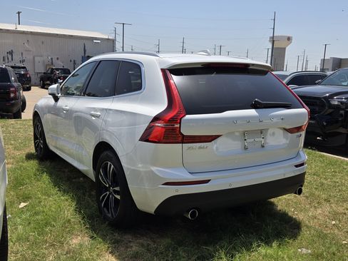 Used 2020 Volvo XC60 T6 Momentum AWD/4WD image 6
