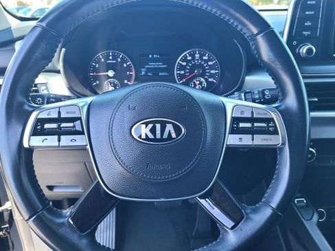 Used 2020 Kia Telluride S w/ S 8 Passenger Seating Package AWD/4WD image 27