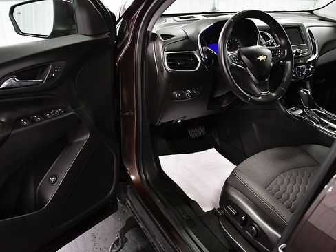 Used 2020 Chevrolet Equinox LT image 15