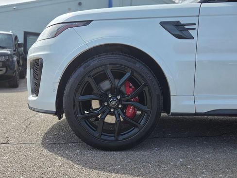 Used 2018 Land Rover Range Rover Sport SVR AWD/4WD image 9