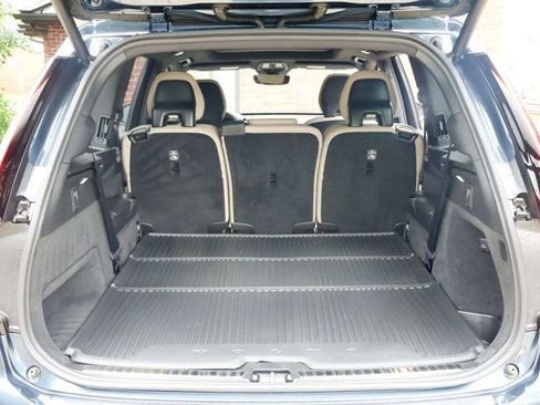 Used 2025 Volvo XC90 T8 Plus w/ Protection Package Premier AWD/4WD image 54