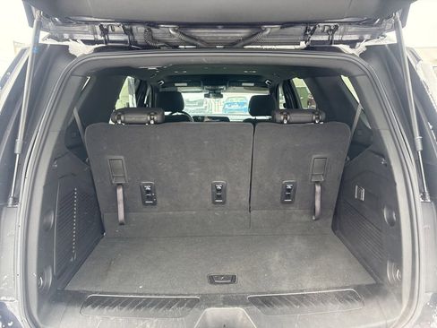 Used 2025 Chevrolet Tahoe LS image 6