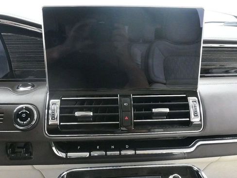 Used 2023 Lincoln Navigator L Black Label image 18