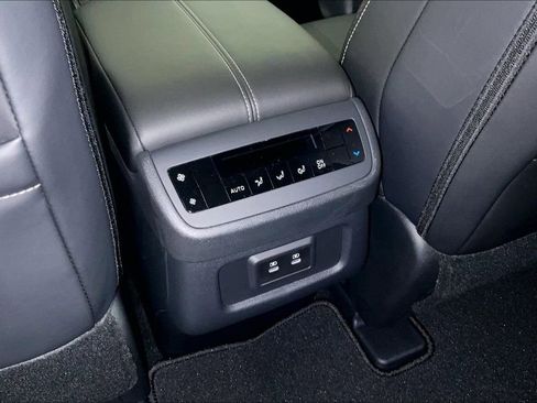 New 2026 Nissan Pathfinder SL FWD image 41