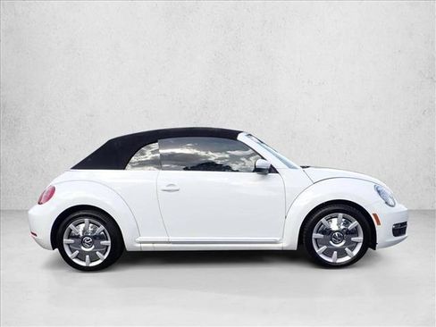 Used 2016 Volkswagen Beetle 1.8T S FWD image 10