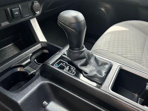 Used 2020 Toyota Tacoma SR w/ SR Convenience Package image 20