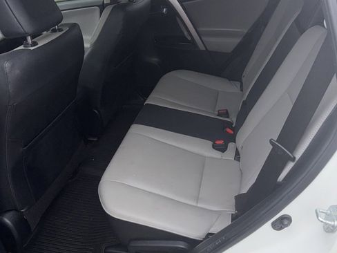 Used 2017 Toyota RAV4 Limited image 12