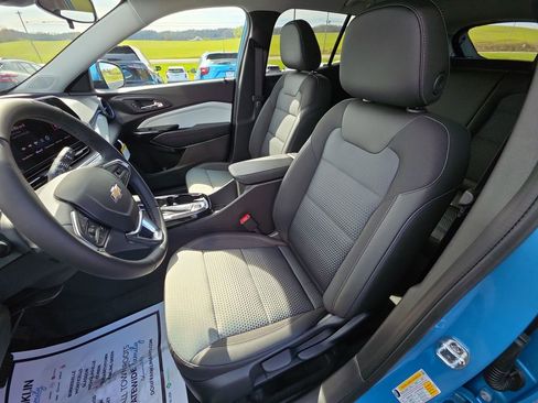 New 2026 Chevrolet Trax LT w/ Driver Confidence Package FWD image 11