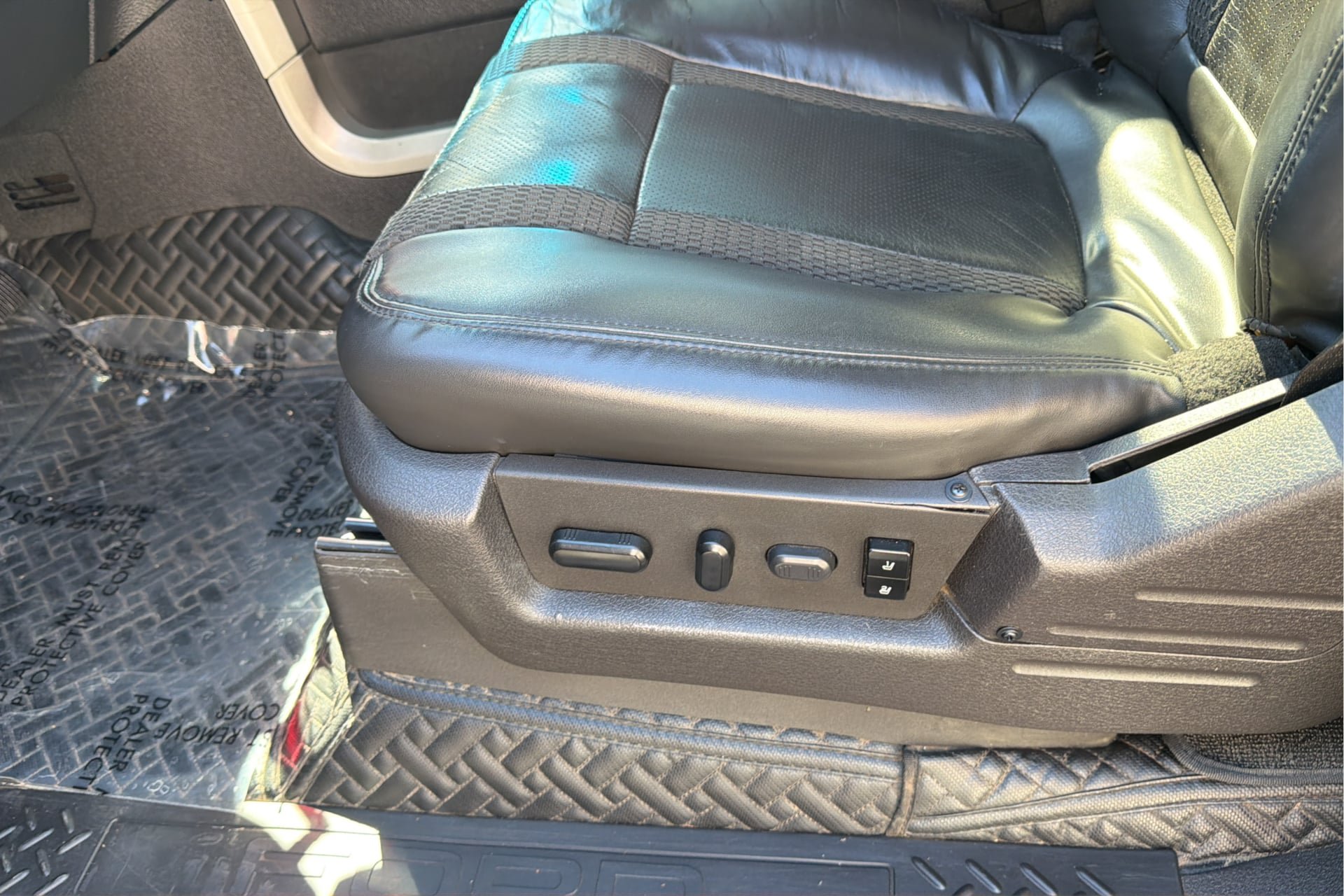 Used 2012 Ford F150 Raptor w/ Raptor Luxury Pkg AWD/4WD image 20