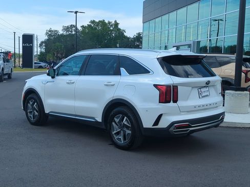 Used 2021 Kia Sorento S FWD image 5