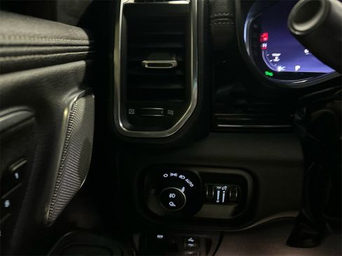 Used 2025 RAM 1500 Laramie image 18